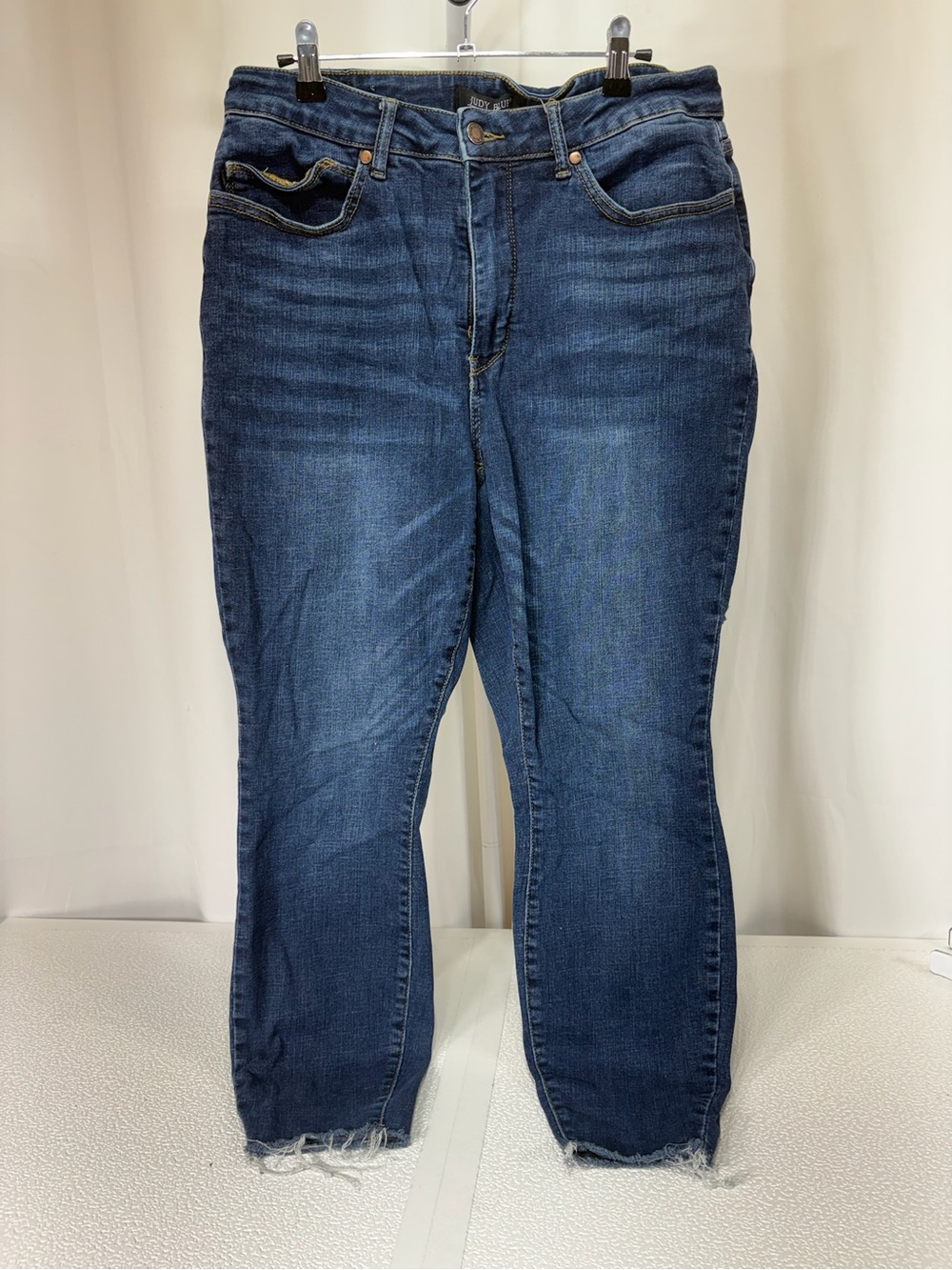 Judy Blue Dark Blue Cropped Ankle Jeans 3990